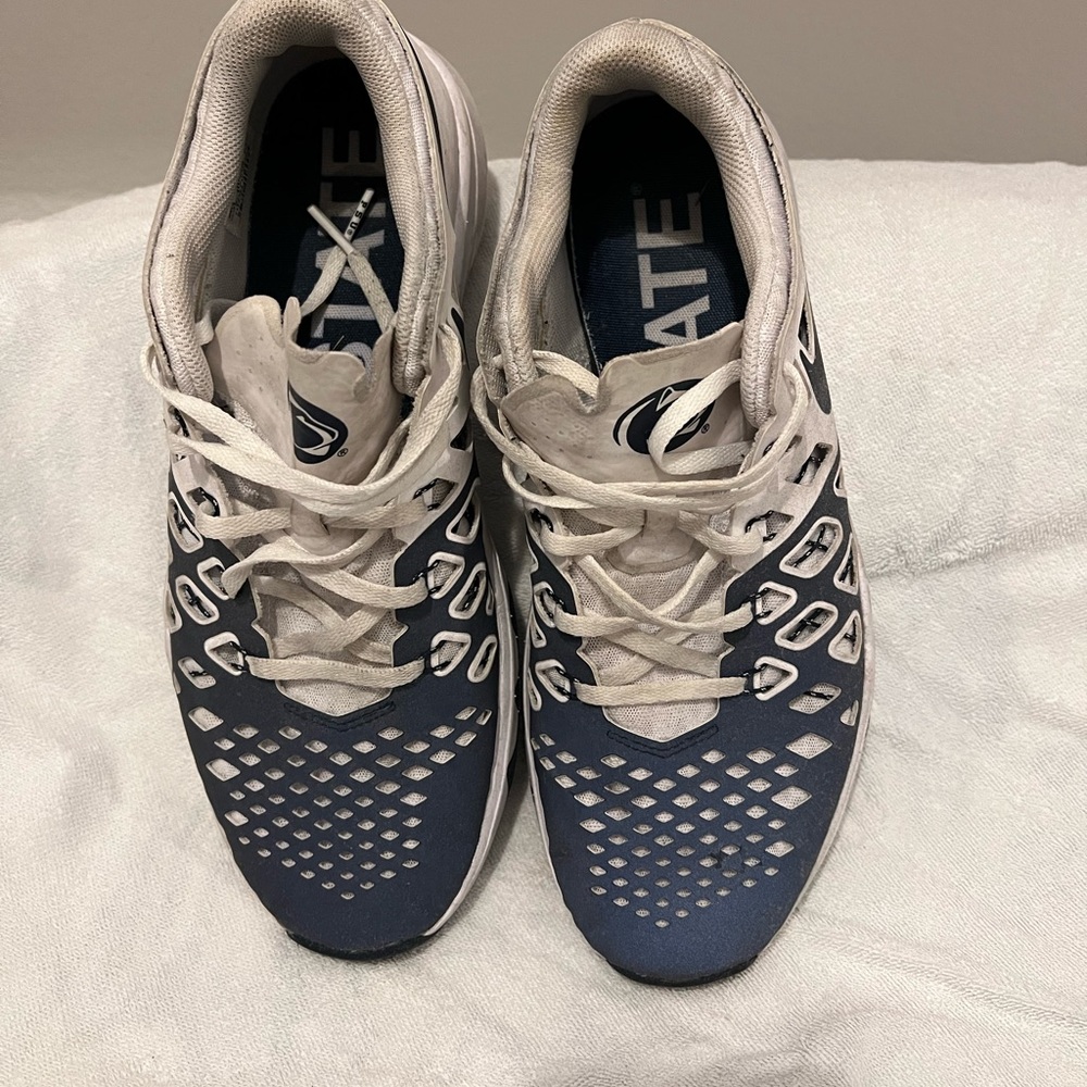 Vintage penn state sneakers